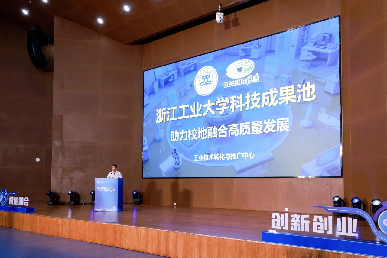 1761560004878001808.jpg fbd0bedbca111769319e501fc783fbd6.jpg